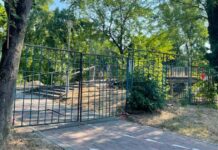 Începe demolarea Pasarelei Îndrăgostiților. Promenada dinspre Parcul Copiilor se va închide.