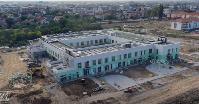 Lucrările la noua școală specială „Dumitru Ciumăgeanu” din Giroc sunt pe punctul de a fi finalizate.