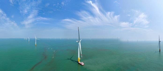 Ministerul Energiei propune trei zone pentru parcuri eoliene offshore, având o capacitate de 3,1 GW, pentru concesionare în Marea Neagră. Proiectul a fost publicat cu o întârziere de peste 16 luni.