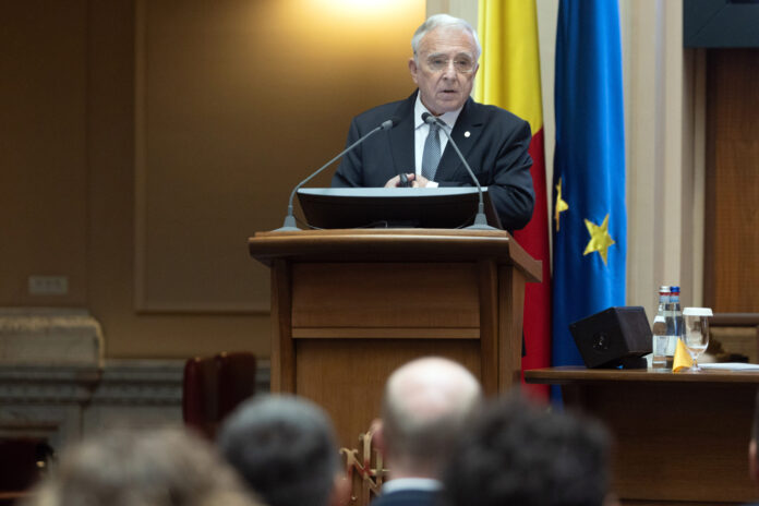 Mugur Isărescu: „Nu anticipăm o revenire rapidă a creșterii economice”. Puterea de cumpărare scade, iar creditarea populației stagnează.