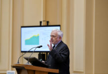 Mugur Isărescu, referitor la criza energetică: Este evident că va afecta inflația.