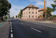 Nu doar trenurile întârzie la CFR: Lucrările la calea ferată afectează asfaltările primăriei din zona Gării de Nord.