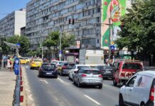 Piața auto din România a avut o prăbușire în iulie. Înmatriculările de mașini noi au scăzut cu 28%, însă mașinile electrice și cele plug-in hybrid au înregistrat o creștere semnificativă.