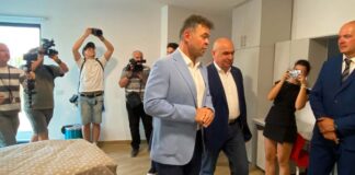 Premierul Ilie Bolojan a fost la Timișoara pentru inaugurarea celui mai mare cămin din România.
