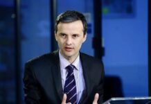 Reacție promptă la decizia Fitch de a menține ratingul. Ce este obișnuit și ce este neobișnuit? De ce va fi și mai complicat cu Moody’s?