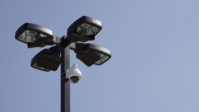 Sectorul 6 reduce cu 50% iluminatul din parcuri și locuri de joacă. Măsura adoptată în contextul crizei energetice.