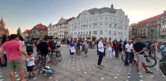 VIDEO. Aproape 1.000 de timișoreni au ieșit în stradă pentru Dominic Fritz: „Astăzi în Timișoara, mâine în toată țara”