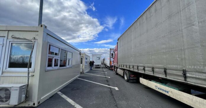 Canicula amplifică restricțiile de circulație pentru camioanele mai mari de 7,5 tone, inclusiv în Timiș.