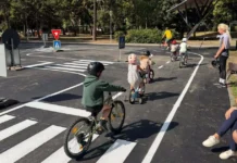 Copiii învață să meargă pe bicicletă în Parcul Copiilor. Cursuri pe noul poligon, miercuri Copiii învață să meargă pe bicicletă în Parcul Copiilor. Cursuri pe noul poligon, miercuri