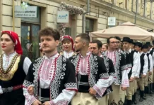 Dezbatere la Timișoara pe muzeul minorităților și plăcuțe multilingve Dezbatere la Timișoara pe muzeul minorităților și plăcuțe multilingve