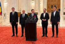 Fitch: România riscă retrogradarea la junk dacă criza politică se prelungește Fitch: România riscă retrogradarea la junk dacă criza politică se prelungește