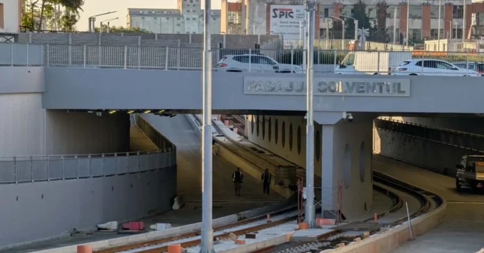 FOTO. Se construiește noua buclă de tramvai. Pasajul Solventul rămâne închis deocamdată FOTO. Se construiește noua buclă de tramvai. Pasajul Solventul rămâne închis deocamdată