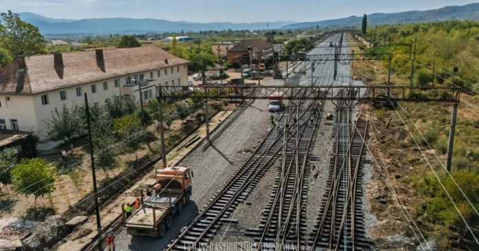 Lucrări avansate pe lotul întârziat al liniei Caransebeș – Timișoara – Arad