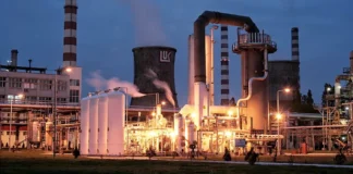 Petrotel Lukoil, datorii de 1,5 miliarde lei. Creditorii rafinăriei în insolvență Petrotel Lukoil, datorii de 1,5 miliarde lei. Creditorii rafinăriei în insolvență