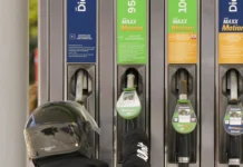 Prețuri carburanți 15 septembrie 2026: Benzina aproape de 10 lei. Cât costă motorina Prețuri carburanți 15 septembrie 2026: Benzina aproape de 10 lei. Cât costă motorina
