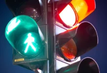 SDM cumpără 400 de semafoare LED pentru Timișoara. Licitație de 160.000 de euro SDM cumpără 400 de semafoare LED pentru Timișoara. Licitație de 160.000 de euro