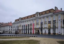 Spații din Palatul Baroc, licitate la chirii de trei ori peste evaluare Spații din Palatul Baroc, licitate la chirii de trei ori peste evaluare