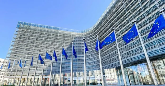 Un miliard de euro pentru industrie. Cine poate accesa noile fonduri UE Un miliard de euro pentru industrie. Cine poate accesa noile fonduri UE