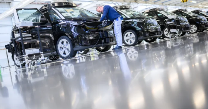 Volkswagen recheamă 2 milioane de vehicule în service. Cinci modele populare sunt afectate Volkswagen recheamă 2 milioane de vehicule în service. Cinci modele populare sunt afectate