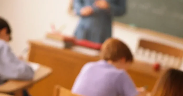 4.600 de candidați au promovat proba pentru directorii de școli