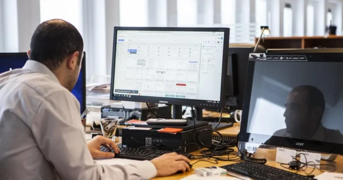 AI generează deja profituri mari, dar doar 13% dintre companii reușesc să îl scaleze AI generează deja profituri mari, dar doar 13% dintre companii reușesc să îl scaleze