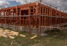 Auchan sprijină construirea a 10 locuințe împreună cu Habitat for Humanity Auchan sprijină construirea a 10 locuințe împreună cu Habitat for Humanity