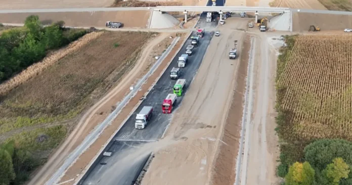 Autostrada Transilvania atinge 78% progres pe sectorul Chiribiș-Biharia Autostrada Transilvania atinge 78% progres pe sectorul Chiribiș-Biharia