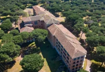 Birocrație incredibilă. Hotel vândut cu 2 milioane €, folosit de foștii proprietari Birocrație incredibilă. Hotel vândut cu 2 milioane €, folosit de foștii proprietari