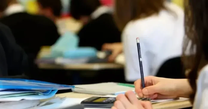 Calendarul Evaluării Naționale 2027. Datele probelor scrise pentru clasa a VIII-a Calendarul Evaluării Naționale 2027. Datele probelor scrise pentru clasa a VIII-a
