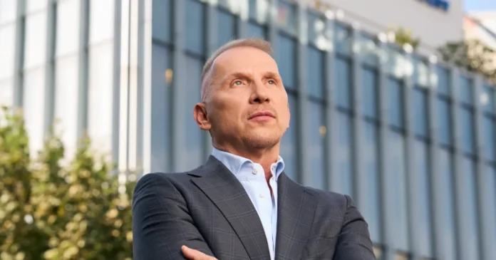 Cătălin Iordăchescu, „românul” din spatele Tezaurului și al jumătății centrului Lugano Cătălin Iordăchescu, „românul” din spatele Tezaurului și al jumătății centrului Lugano