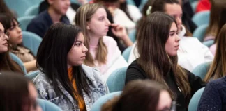 Ce competențe le trebuie studenților pentru piața muncii. Concluziile unui proiect UVT Ce competențe le trebuie studenților pentru piața muncii. Concluziile unui proiect UVT