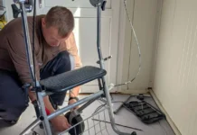 Deținut din Timiș repară gratuit scaune rulante pentru persoanele cu dizabilități Deținut din Timiș repară gratuit scaune rulante pentru persoanele cu dizabilități