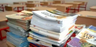 Elevii de clasa a IX-a primesc manualele noi abia la sfârșitul lunii noiembrie Elevii de clasa a IX-a primesc manualele noi abia la sfârșitul lunii noiembrie