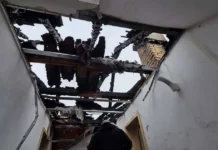 Familie din Dudeștii Noi fără casă după incendiu. Cum pot fi ajutați părinții și fetița Familie din Dudeștii Noi fără casă după incendiu. Cum pot fi ajutați părinții și fetița
