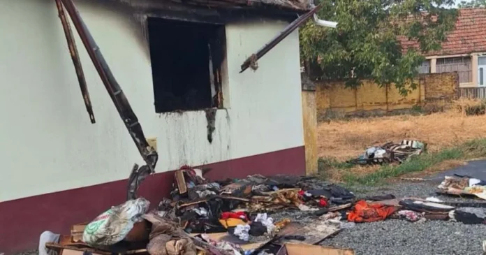 Familie din Lovrin rămasă fără locuință după un incendiu. Apel la donații pentru reparații Familie din Lovrin rămasă fără locuință după un incendiu. Apel la donații pentru reparații