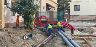 Lucrări de regenerare urbană în zona Traian: se înlocuiesc conductele vechi de termoficare Lucrări de regenerare urbană în zona Traian: se înlocuiesc conductele vechi de termoficare
