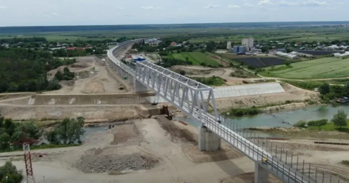 Lucrări în desfășurare pe calea ferată București–Giurgiu Lucrări în desfășurare pe calea ferată București–Giurgiu