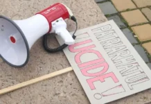 Marș anti-violență la Timișoara. Se cer măsuri concrete pentru victime Marș anti-violență la Timișoara. Se cer măsuri concrete pentru victime