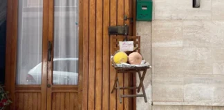 Micii producători au găsit o metodă ca să scape de amenzi. Ce este „pepenele suspendat” Micii producători au găsit o metodă ca să scape de amenzi. Ce este „pepenele suspendat”