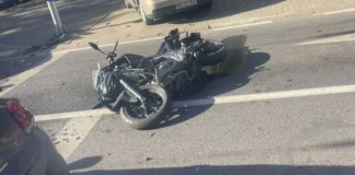 Motociclist rănit după ce a fost lovit de o mașină pe strada Ciprian Porumbescu Motociclist rănit după ce a fost lovit de o mașină pe strada Ciprian Porumbescu