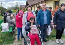 Muzică și dans la Carnavalul Toamnei pentru beneficiarii Fundației „Pentru Voi” Muzică și dans la Carnavalul Toamnei pentru beneficiarii Fundației „Pentru Voi”