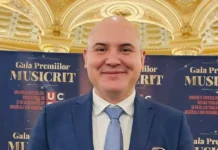 Ovidiu Andriș lasă conducerea Filarmonicii Banatul după cinci ani Ovidiu Andriș lasă conducerea Filarmonicii Banatul după cinci ani