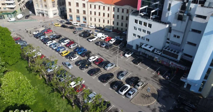 Parcarea supraetajată din spatele Begăi, deblocată de comisia unică? Parcarea supraetajată din spatele Begăi, deblocată de comisia unică?