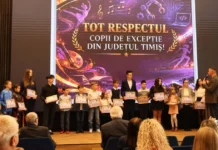 Premieri la Timișoara: 20 de elevi și 10 personalități, răsplătiți cu nota 10 Premieri la Timișoara: 20 de elevi și 10 personalități, răsplătiți cu nota 10