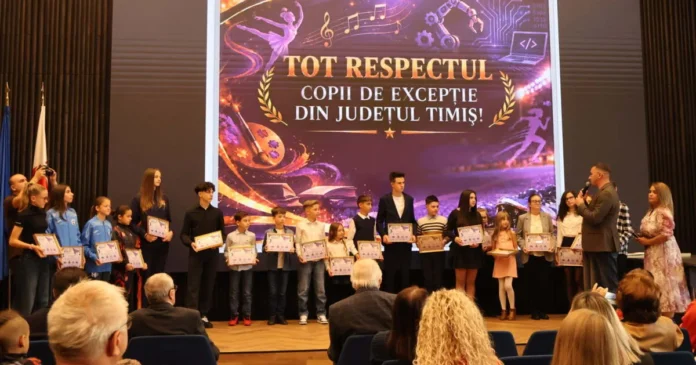 Premieri la Timișoara: 20 de elevi și 10 personalități, răsplătiți cu nota 10