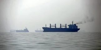 Prețul petrolului scade după acordul SUA-Rusia. Tensiunile din Orientul Mijlociu continuă Prețul petrolului scade după acordul SUA-Rusia. Tensiunile din Orientul Mijlociu continuă