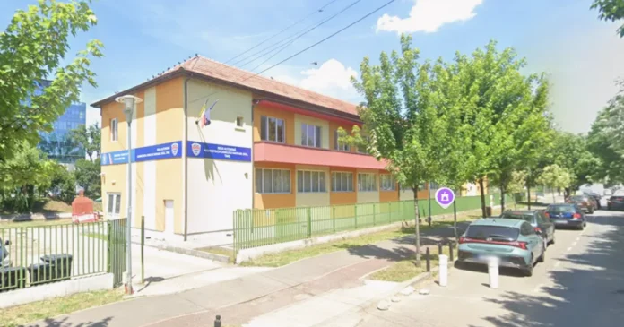 Primăria Timișoara vrea să cumpere clădirile unui fost club sportiv de pe Bega Primăria Timișoara vrea să cumpere clădirile unui fost club sportiv de pe Bega
