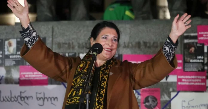 Salomé Zourabichvili, ex-președinte al Georgiei, primește Doctor Honoris Causa al UVT Salomé Zourabichvili, ex-președinte al Georgiei, primește Doctor Honoris Causa al UVT