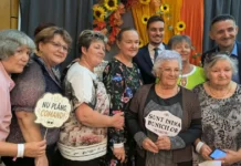 Seniorii Timișoarei, sărbătoriți de Ziua Pensionarilor: „Ne simțim iubiți” Seniorii Timișoarei, sărbătoriți de Ziua Pensionarilor: „Ne simțim iubiți”