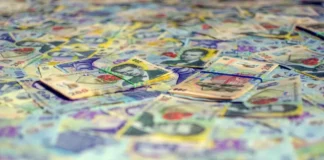S&P menține ratingul României, evitând categoria junk S&P menține ratingul României, evitând categoria junk